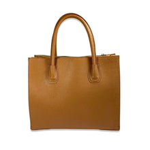 Load image into Gallery viewer, CITY TOTE IN CAMEL